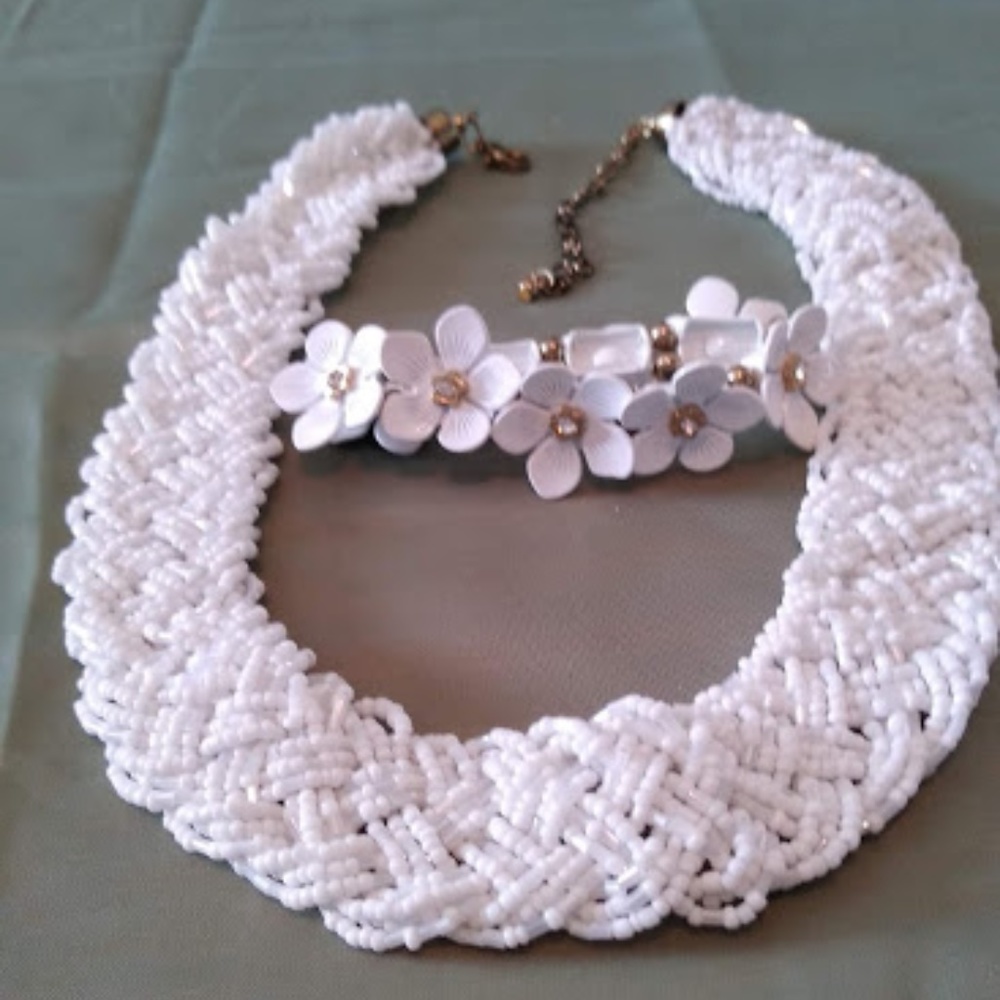 White Choker Necklace plus White Stretch Bracelet
